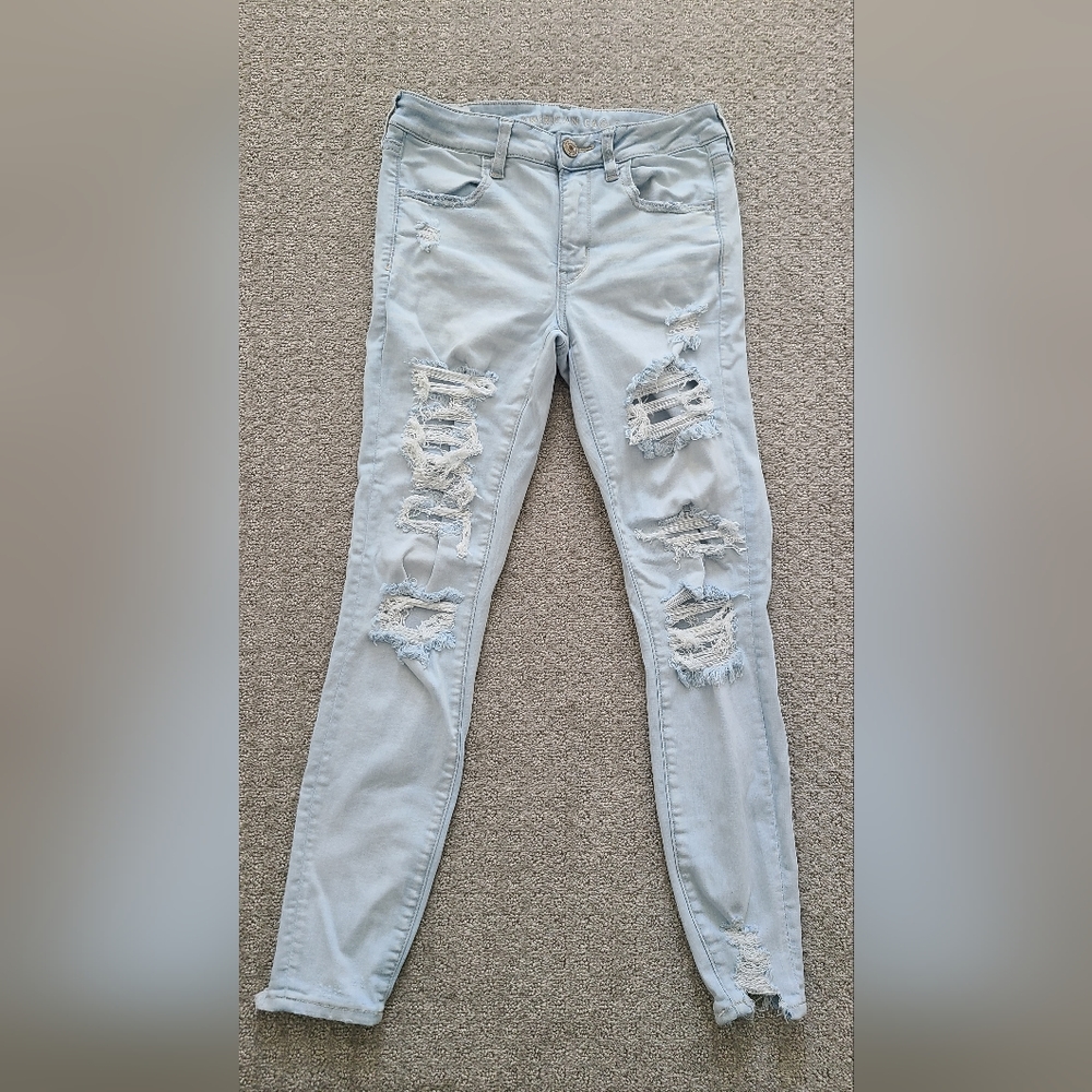 American Eagle Women's Jeans Next Level Stretch Size 8 light wash